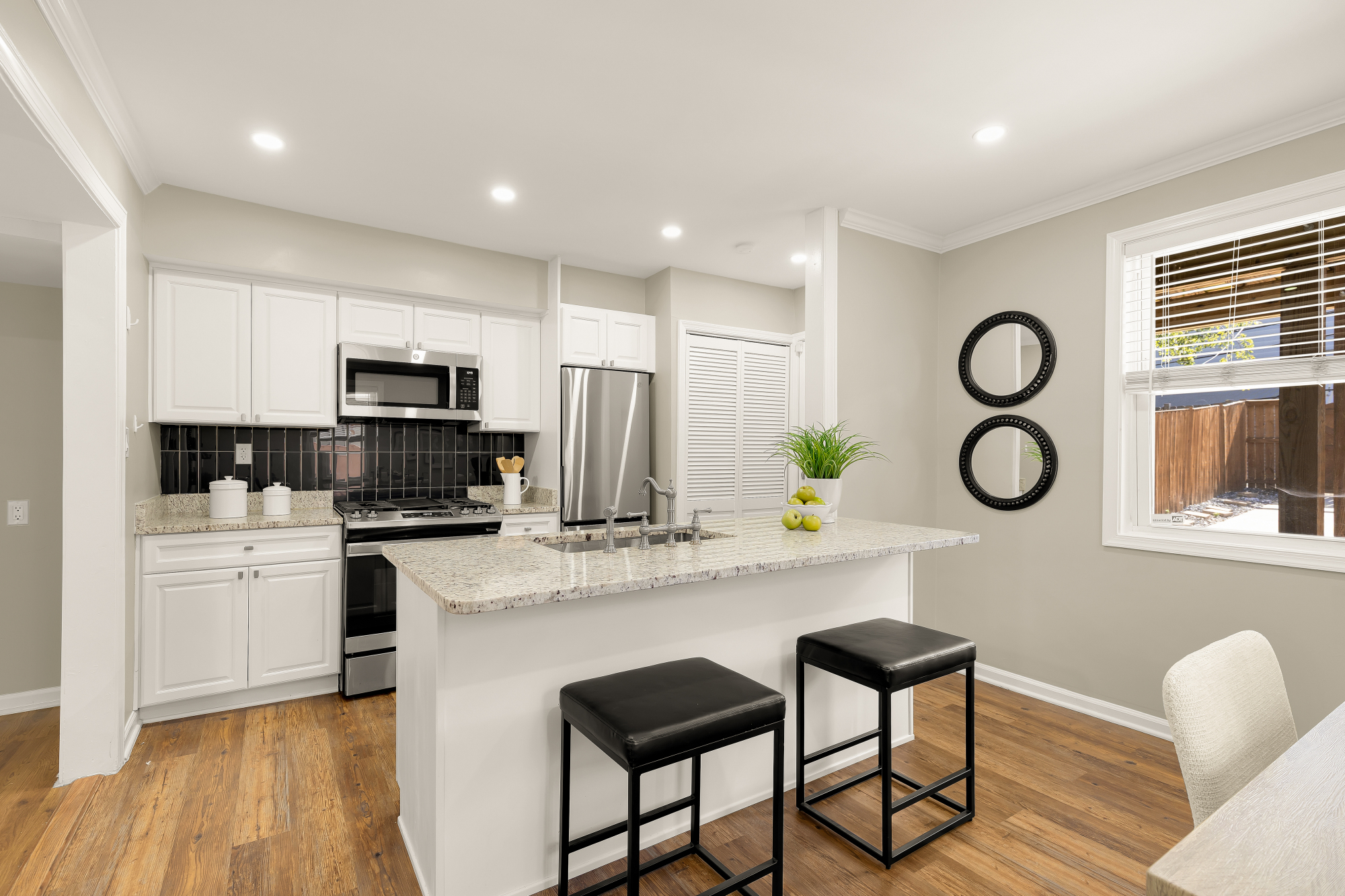 1101 16th Street NE_Kitchen